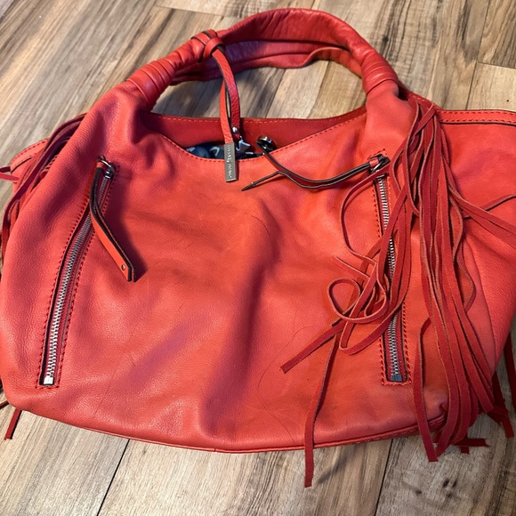 Lucky Brand Front Zip Shoulder
Bags red leather - Picture 6 of 9